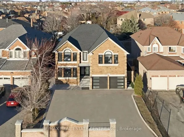 5121 Creditview Rd, Mississauga, ON L5V 1R8