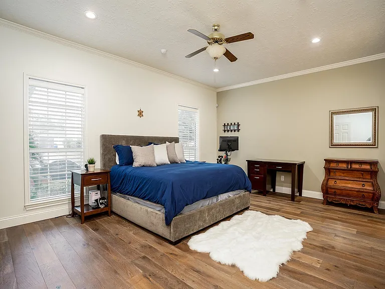 8915 Wallington Dr — Photo 9