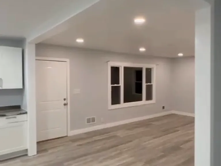 2204 Morton Ave #1 — Photo 6