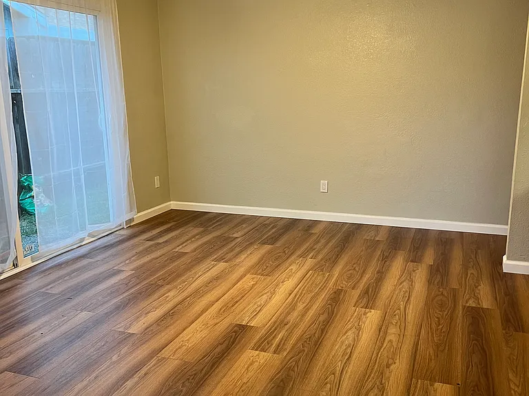 5513 Shaver Ct — Photo 8