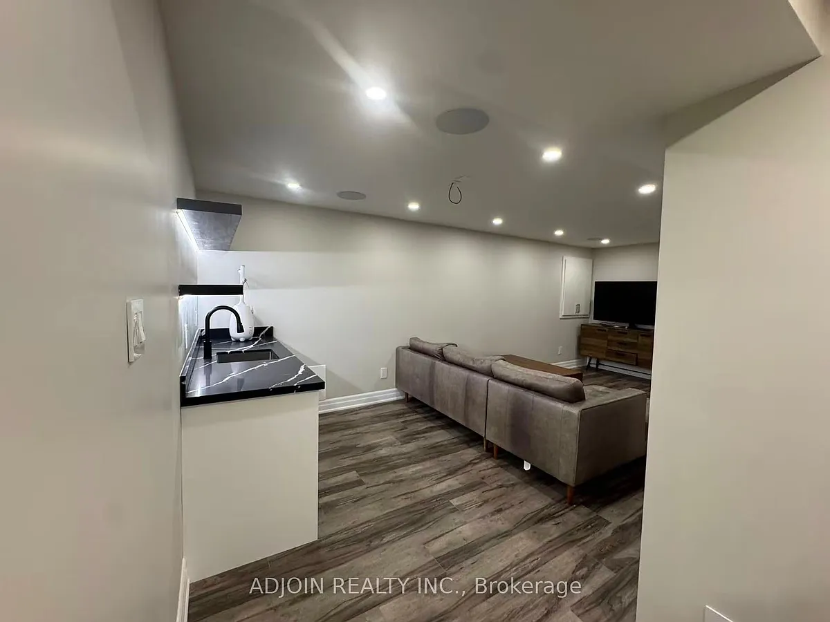 Building Photo - 3366 Mulcaster Rd #BASEMENT