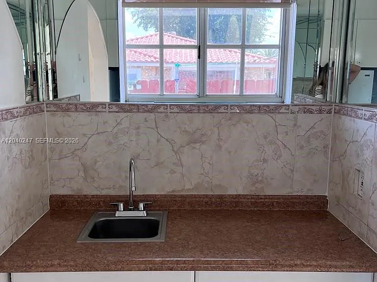 1607 SW 136th Pl #2 — Photo 10