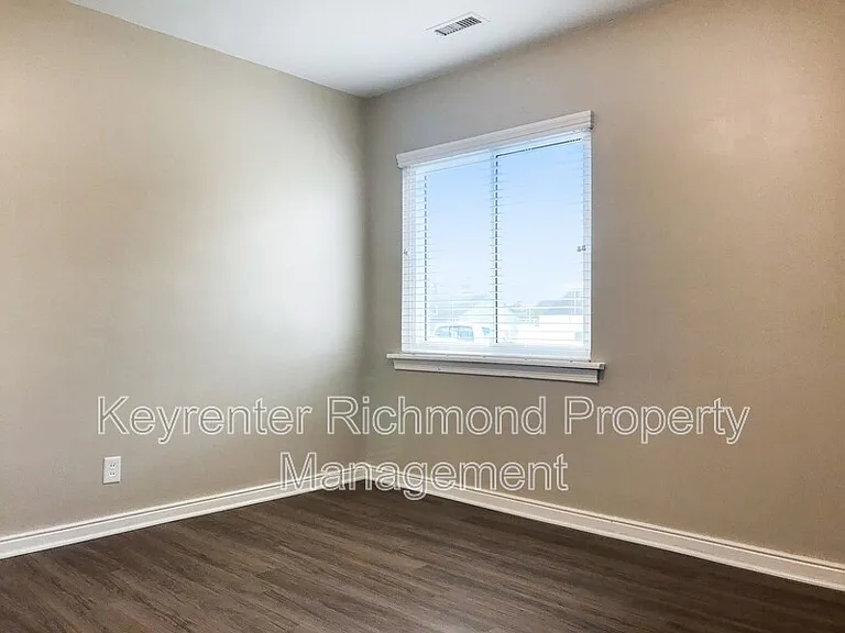 3415 Reynolds Rd — Photo 9