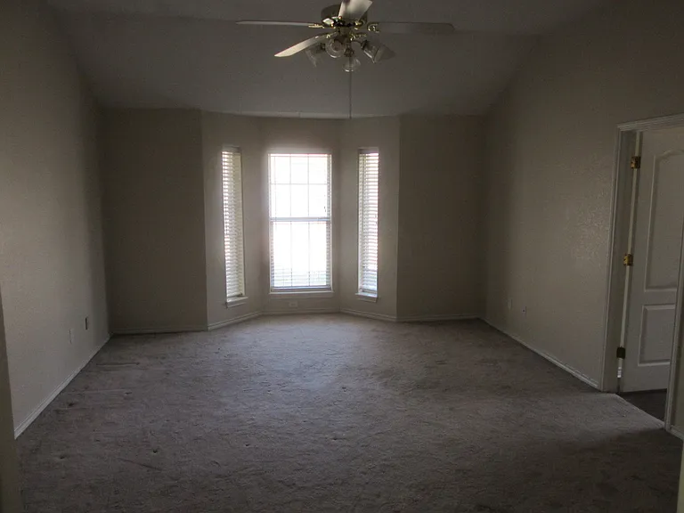 5280 Western Plains Ave — Photo 6