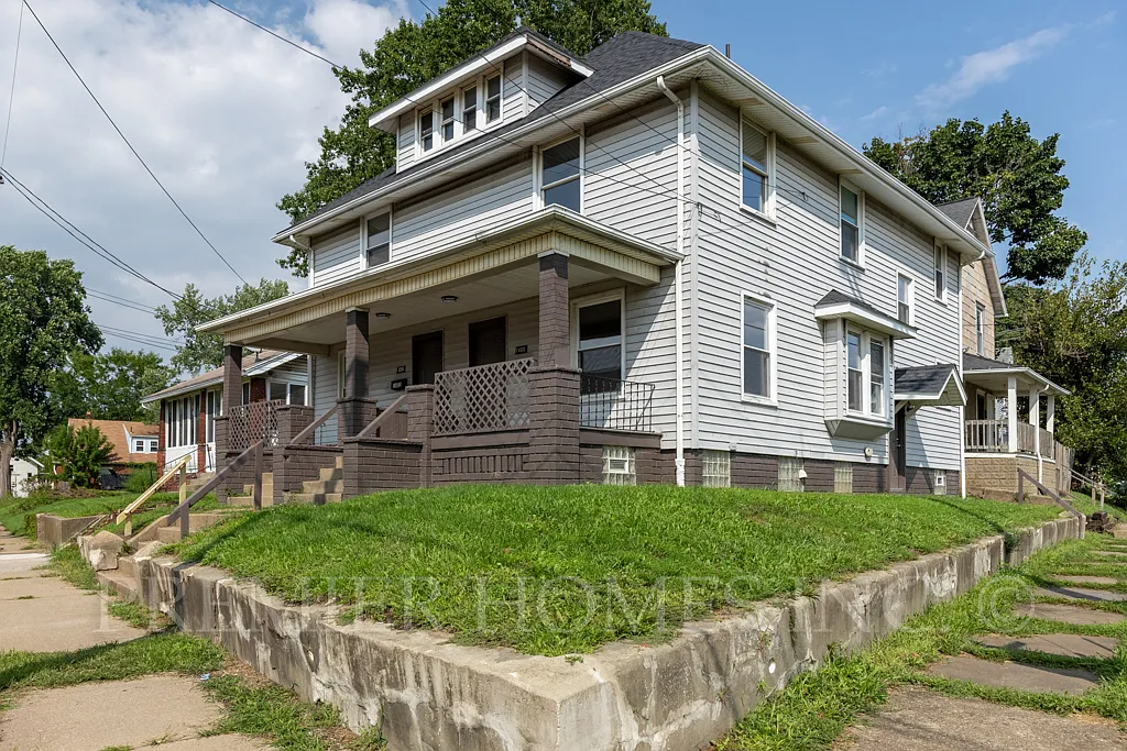 3 bed, 1292 sqft, $1,395 — Photo 2