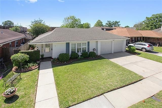 1st image of 19 Antigua Dr