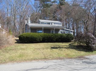30 Taft Ave, Mendon, MA 01756