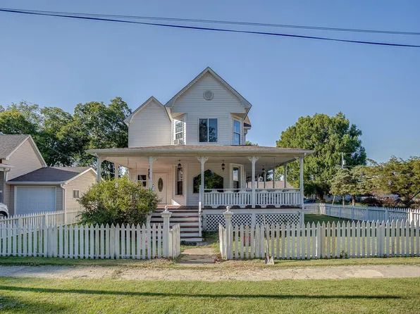 115 S 1st St, Coulterville, IL 62237