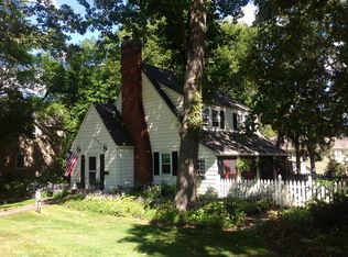 779 Riford Rd, Glen Ellyn, IL 60137