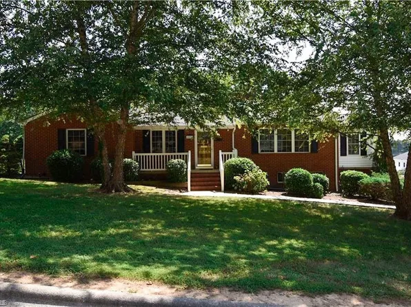 1027 Shamrock Rd, Asheboro, NC 27203