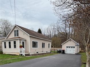 419 Race St, Chittenango, NY 13037