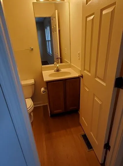 1412 Ritchie Ct — Photo 3