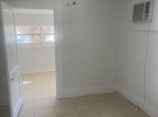 445 11th Ave N #2, Saint Petersburg, FL 33701