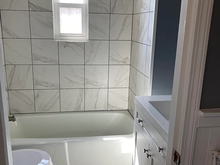 1476 N Main St #2 — Photo 4
