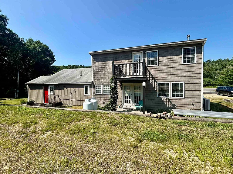 353 Forest Rd — Photo 7