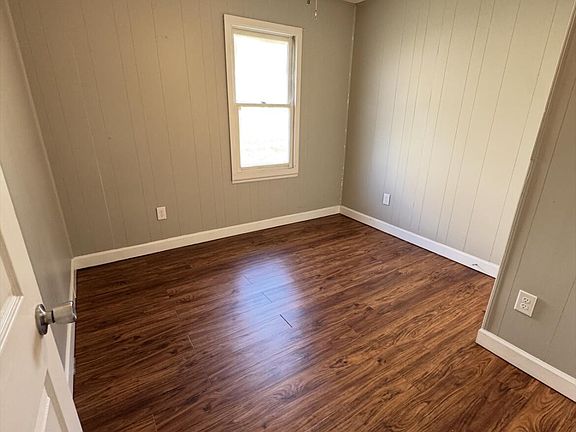 5th image of 710 Fariston Rd