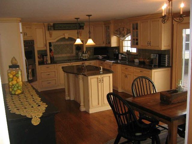 2nd image of 12 Rumford Rd