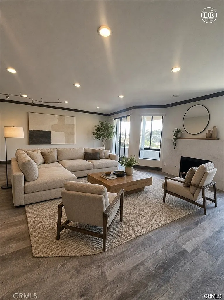 3 bed, 1435 sqft, $3,800 — Photo 1