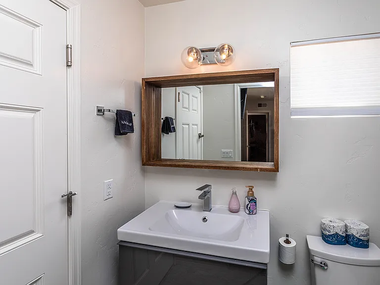 3420 Sheik Dr — Photo 26
