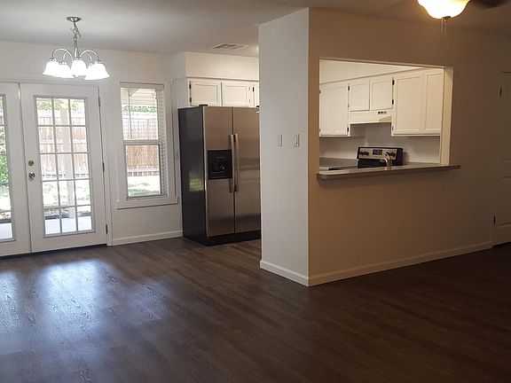 4th image of 8708 Welles Hbr
