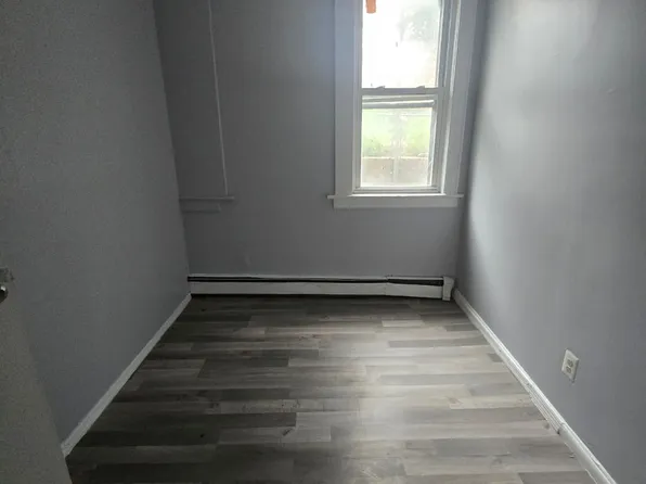 137 3rd St APT 2, Passaic, NJ 07055