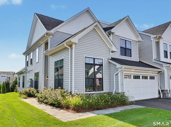 18 Hillcrest Drive #18, Woodbridge, CT 06525