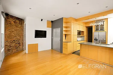 Rented by (Legacy) Elegran