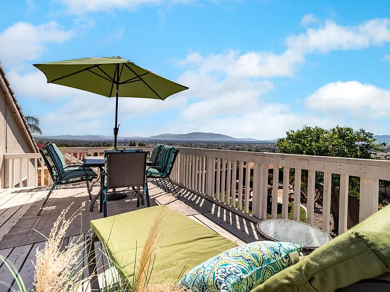 39786 Naples Dr — Photo 4