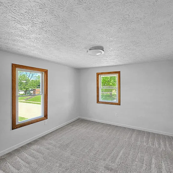 1645 Superior Ave NE — Photo 11
