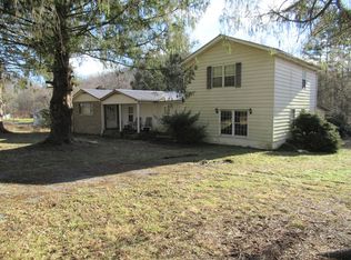 6882 Midland Trl W, Hines, WV 25958