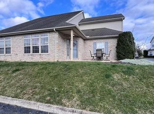 114 Maple Leaf Dr, Johnstown, OH 43031