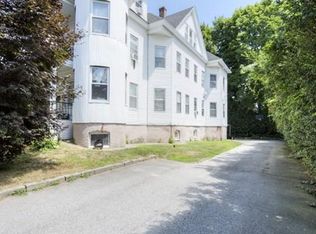 12 Sylvan St, Worcester, MA 01603