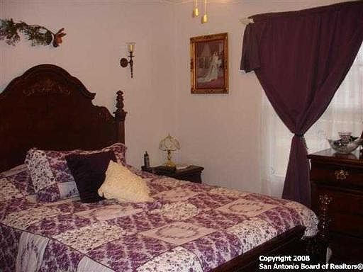 5th image of 7239 GLEN POINT DR