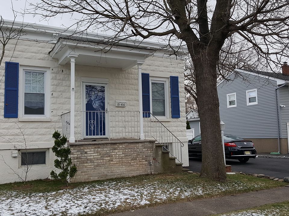 1st image of 8-46 Oak St #1X