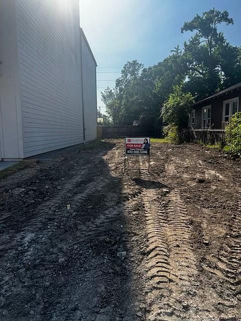 1st image of 2405 Saint Charles St Lot B