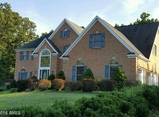 5216 Clinton Rd, Alexandria, VA 22312