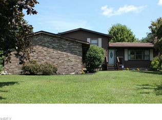 8090 Cooley Rd, Ravenna, OH 44266