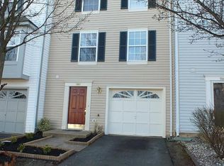 7007 Village Stream Pl, Gainesville, VA 20155