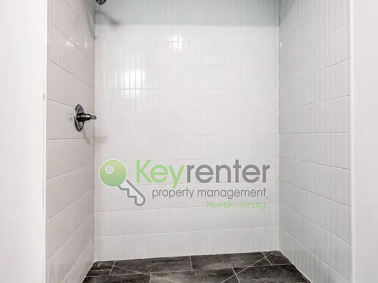 176 Pennington Ave #14 — Photo 12
