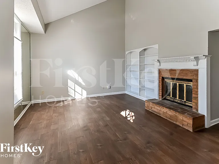 6512 Lancer Dr — Photo 4