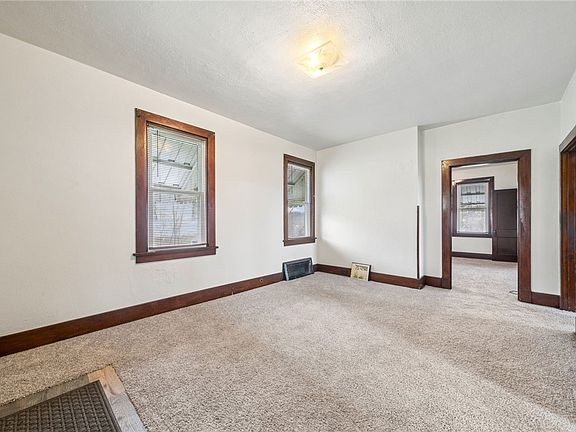 4th image of 145 Latimer Ave