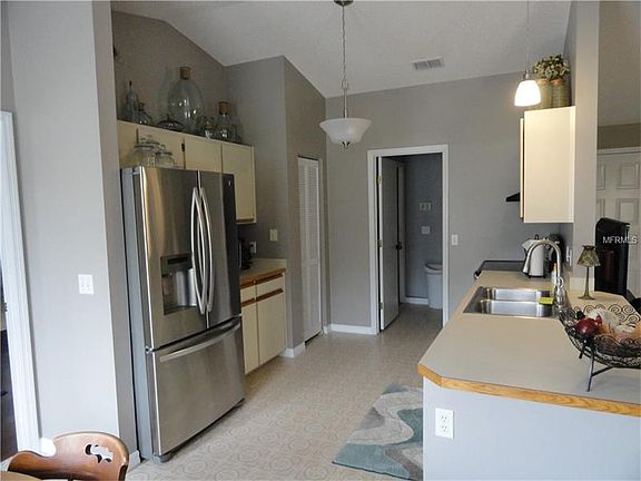 2nd image of 1226 Gladstone Dr