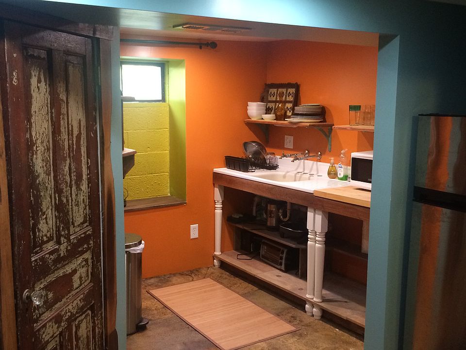 Downstairs wet bar
