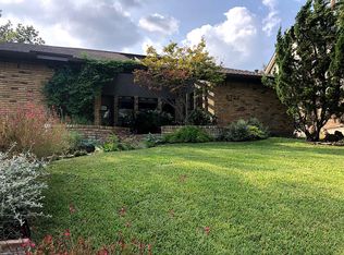 8721 Arborside Dr, Dallas, TX 75243