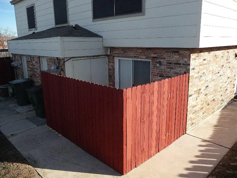 2306 Wales Cir #B — Photo 3