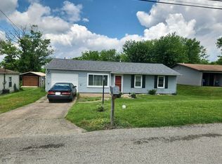 572 Crestwood Dr, North Huntingdon, PA 15642