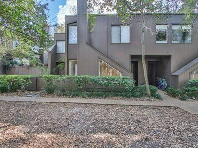 261 Litchfield Ln, Houston, TX, 77024