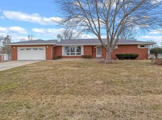 701 W Spruce St, Chatham, IL 62629
