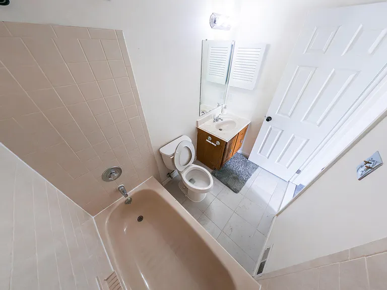 4 Vassar Pl — Photo 32