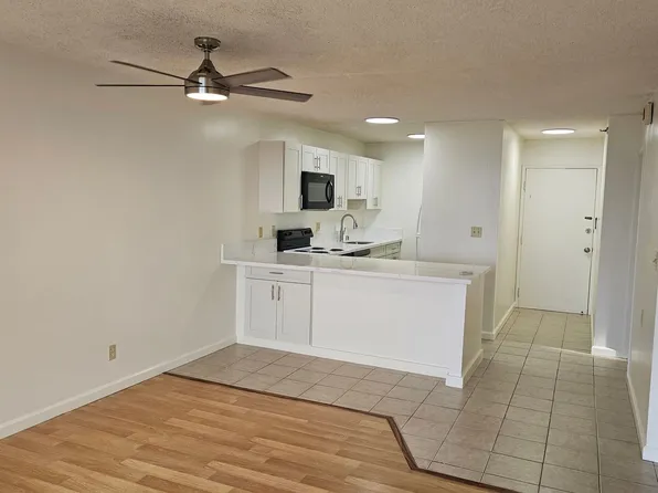 98-402 Koauka Loop APT 1916, Aiea, HI 96701
